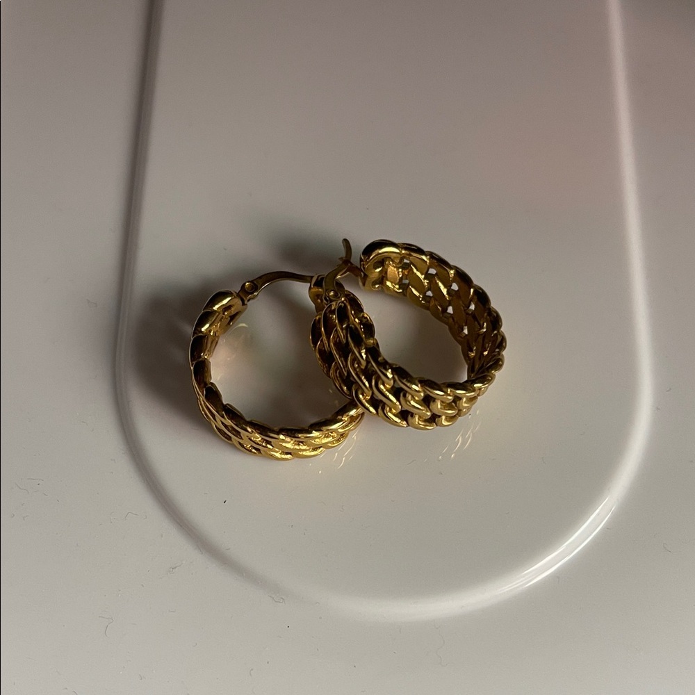 Elegant Gold  thick Hoop Earrings